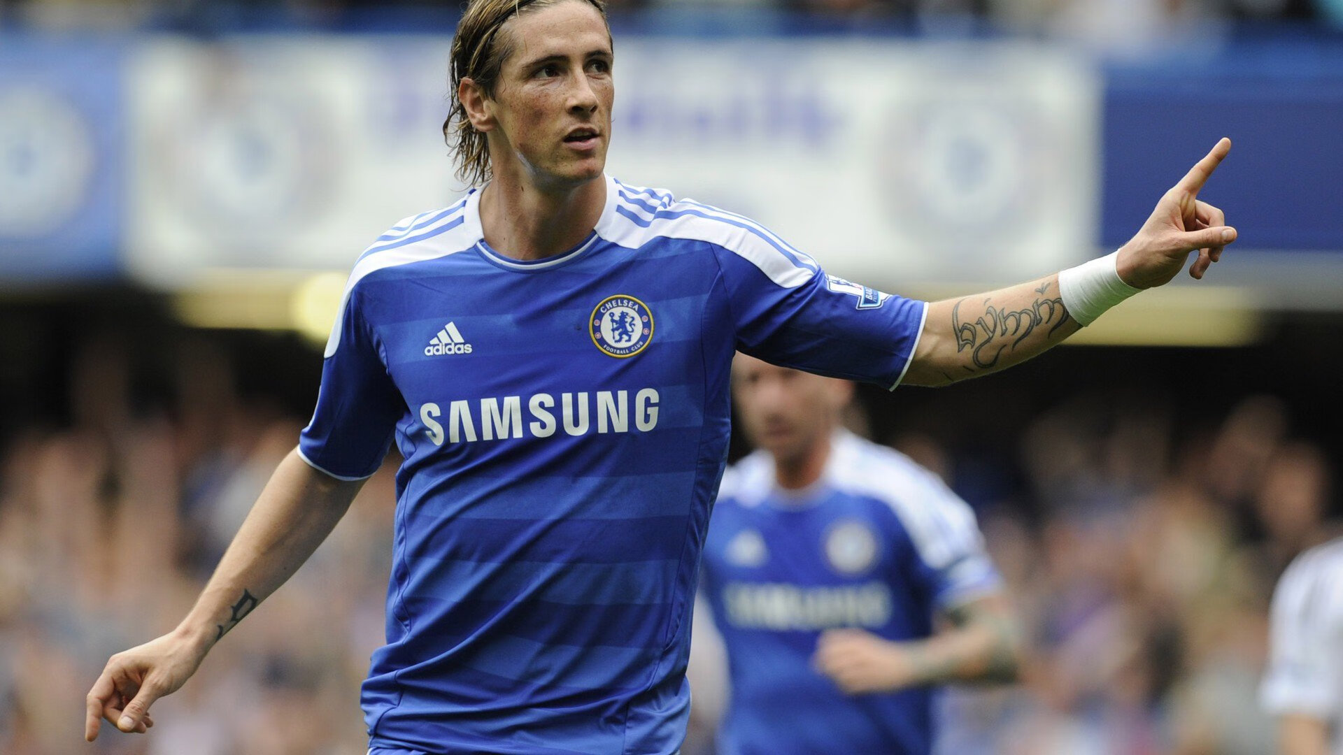 《青年电竞文化:从游戏到生活的多层面影响》,电竞 年轻人